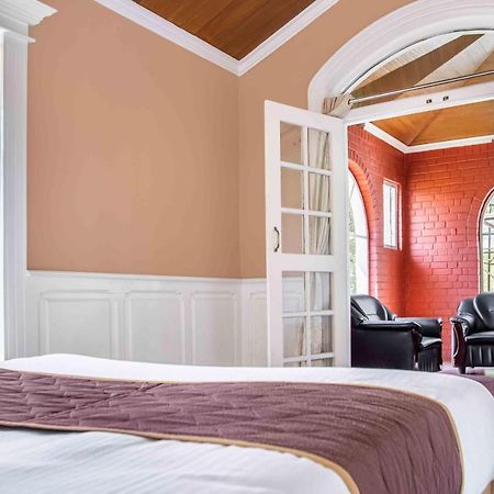 Pine View Stay Ooty Eksteriør billede