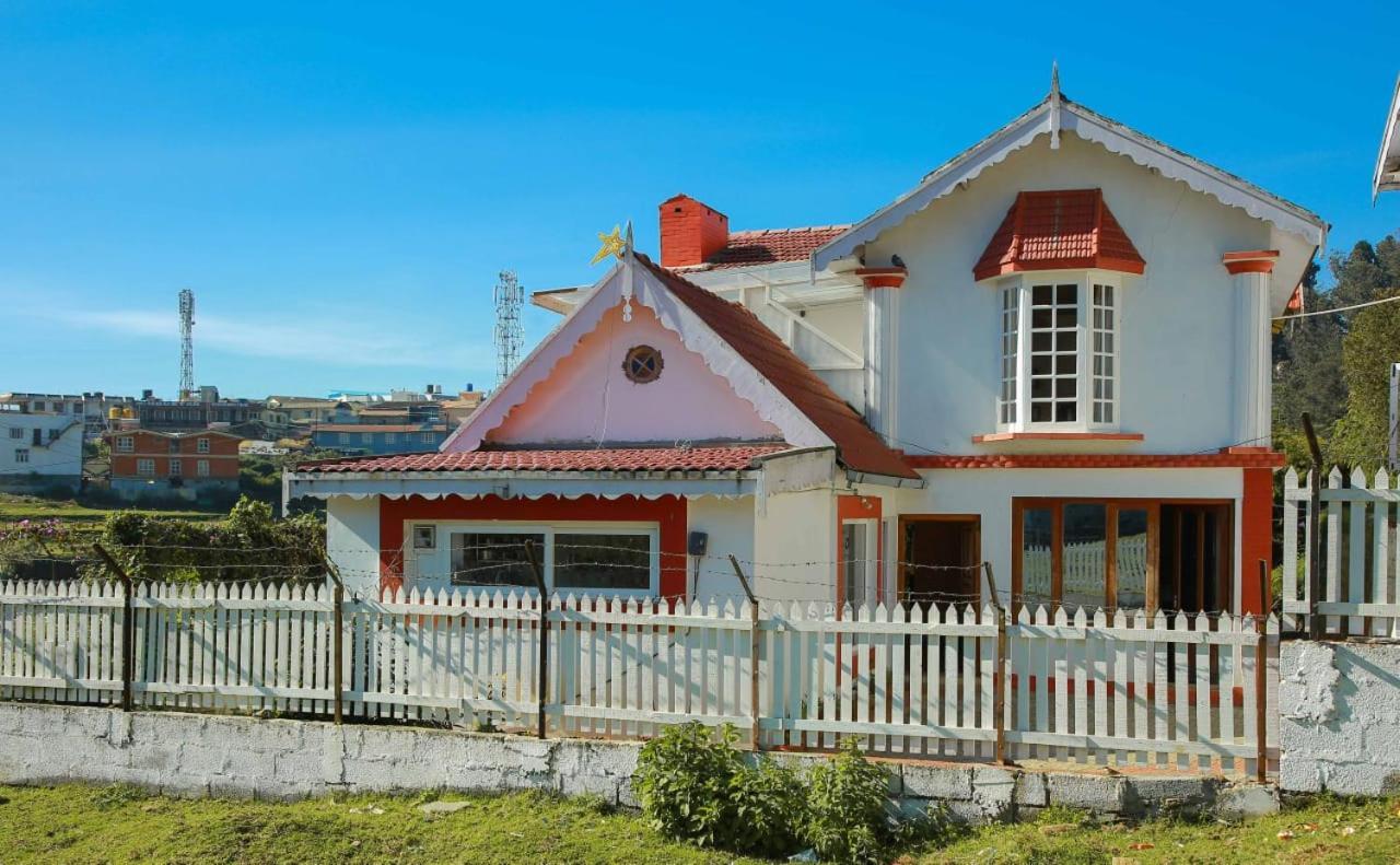 Pine View Stay Ooty Eksteriør billede